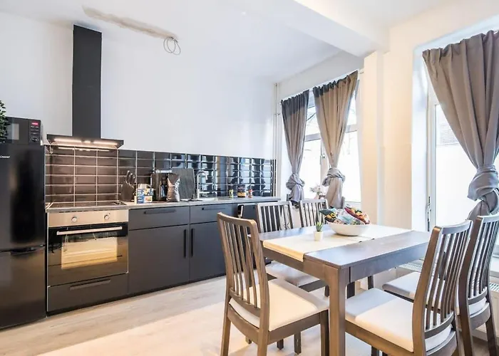 Cosy 2-Room Apartment In Urban Location